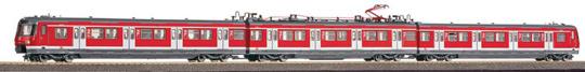 Multiple unit Electric railcar class ET 420<br /><a href='images/pictures/Roco/63046.jpg' target='_blank'>Full size image</a>